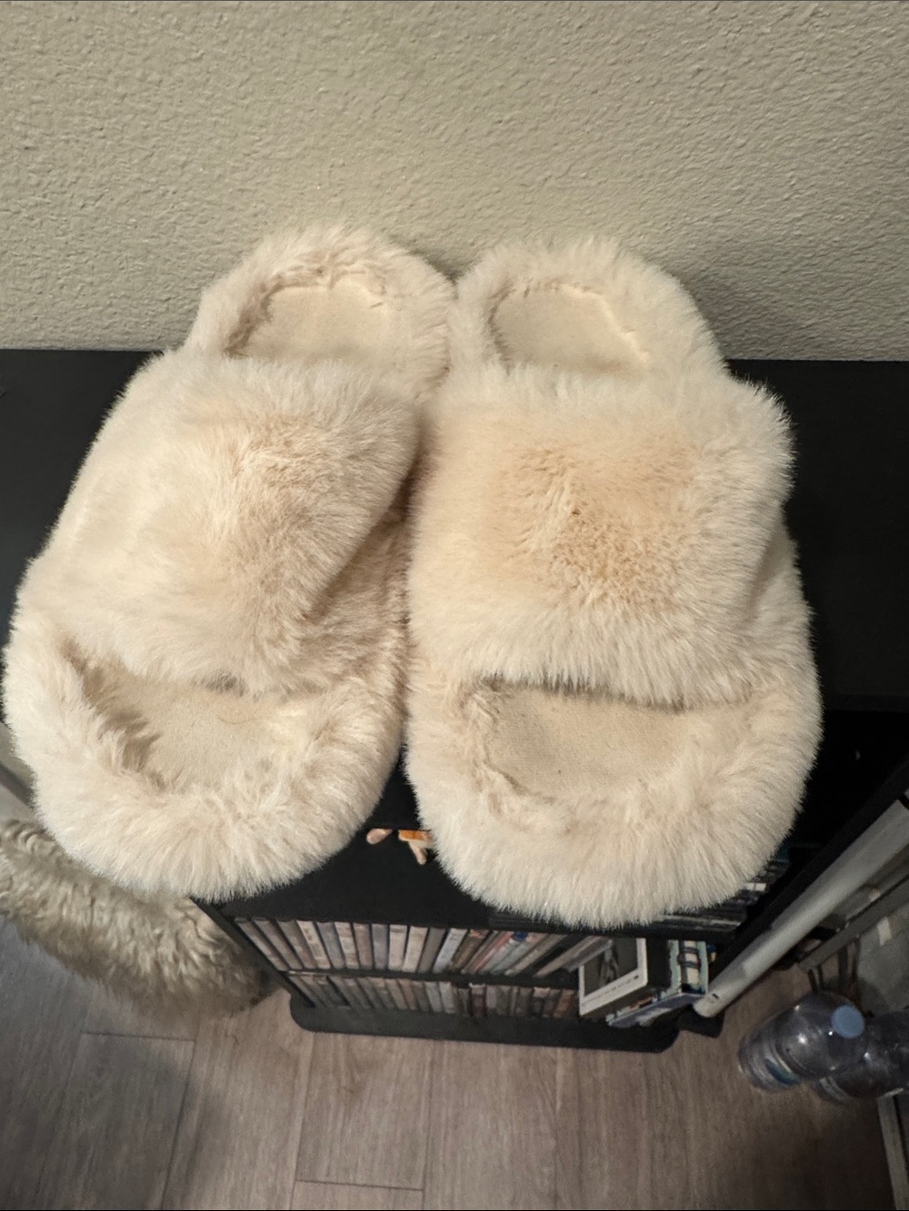 Plush Faux Fur Slide Slippers - Cream